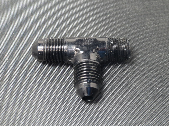 (image for) TEE-16 FLARE TO 1" NPT ON RUN BLACK - Click Image to Close